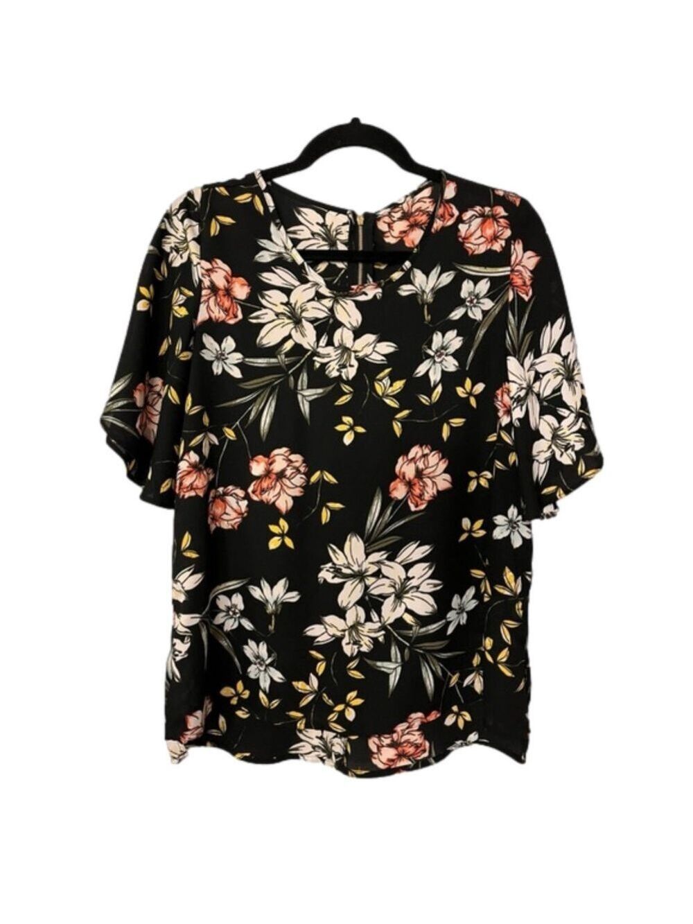 Ladies floral polyester fluted short sleeve blouse size large